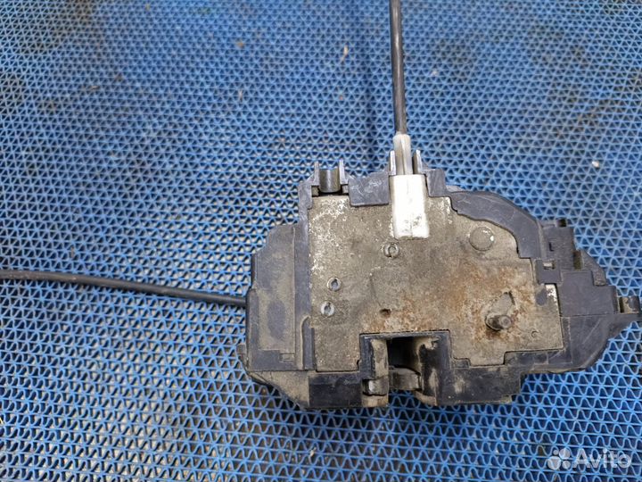 Замок двери Renault Clio 3