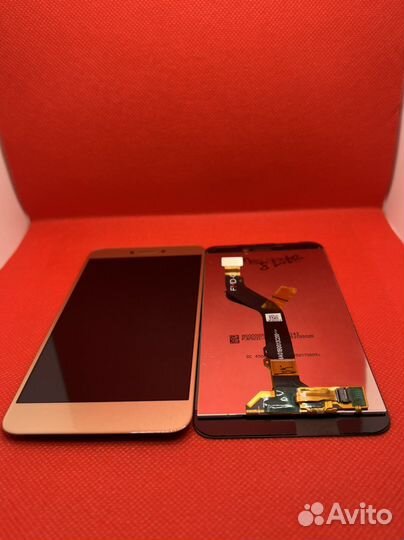 Дисплей на Huawei Honor 8lite