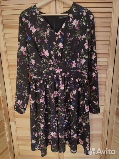Платье с цветочным принтом