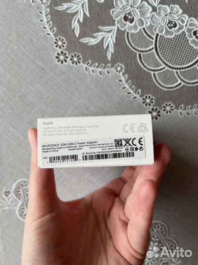 Адаптер питания Apple USB-C для iPhone 20W