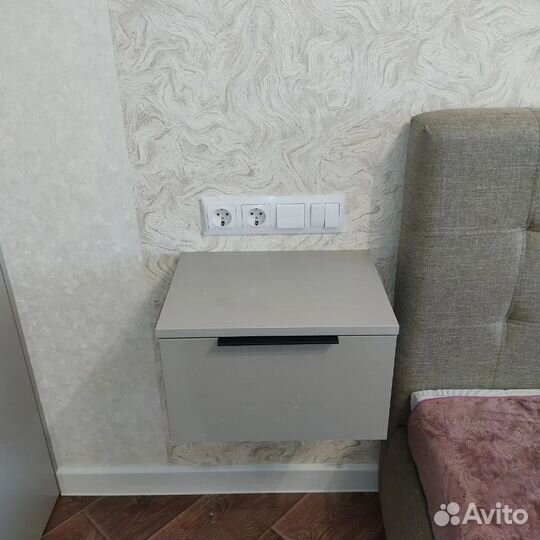 Тумба с ящиками