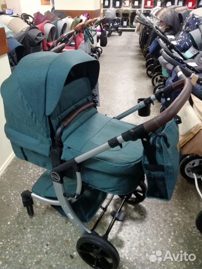 Детская коляска с рождения