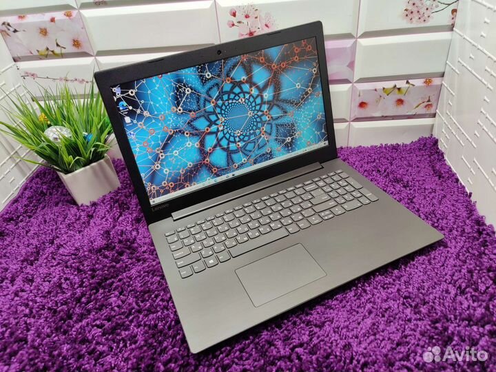 Lenovo intel core i3 / full HD/ GeForce mx110