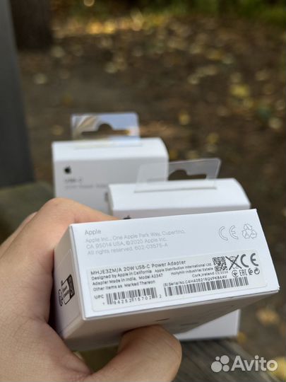 Оригинальный блок iPhone 20 w