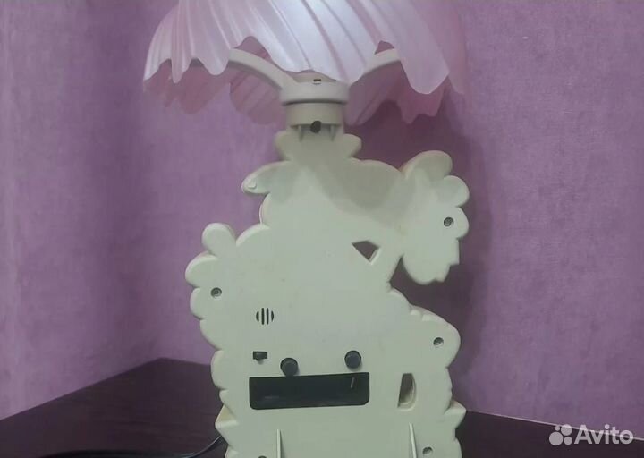 Светильник ночник в розетку + часы