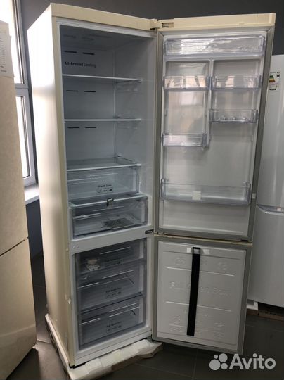 Холодильник Samsung новый