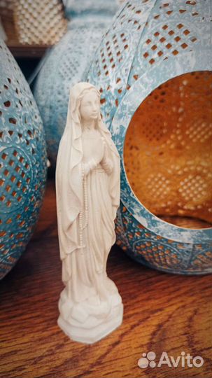 Дева Мария статуэтка