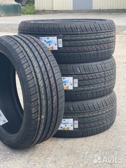 Arivo Ultra ARZ5 245/40 R20