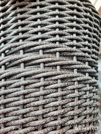 Кашпо из ротанга