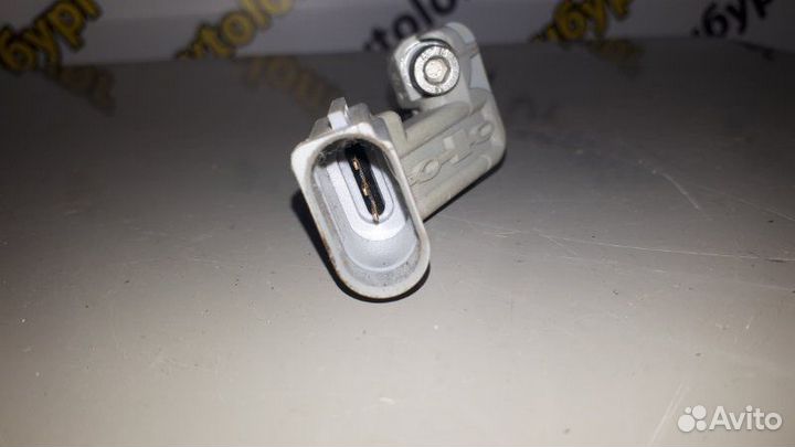 Датчик положения коленвала Volkswagen Polo cktb