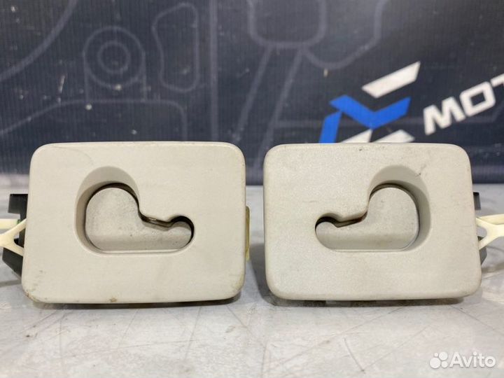 Крючок для шторки Audi A6 Allroad C6 AUK 2007