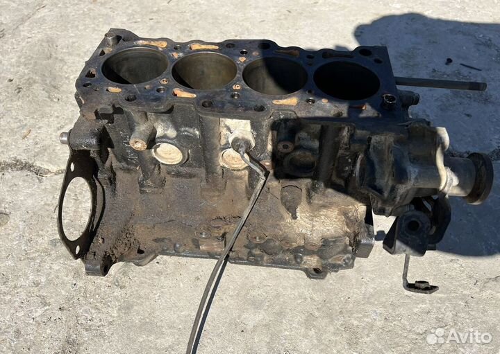 Блок цилиндров Mitsubishi Cedia 4g15 cdi