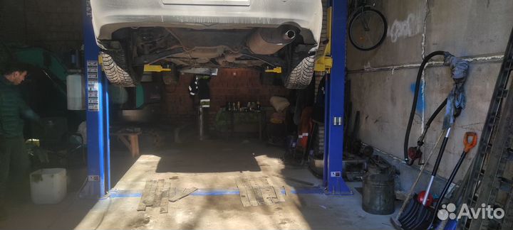 Автосервис. сто. Шиномонтаж