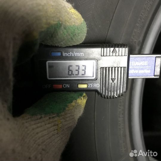 Yokohama Ice Guard IG30 215/65 R16