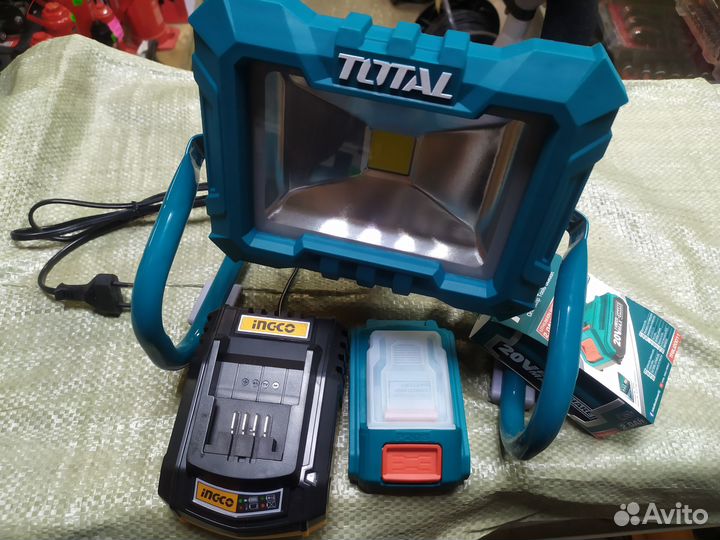 Аккумуляторный фонарь-прожектор total twli2025 (2а