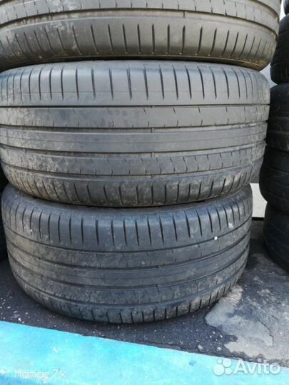 Pirelli P Zero 275/35 R21