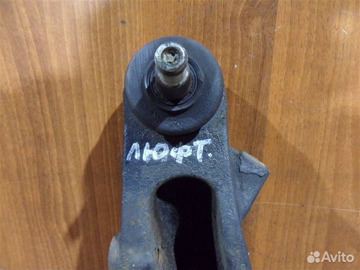 Рычаг подвески передний левый Jeep Grand Cherokee