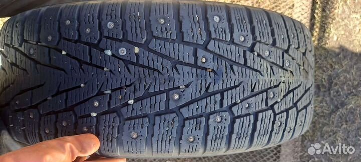 Nokian Tyres Hakkapeliitta 7 SUV 235/60 R17