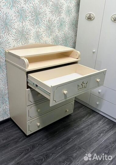 Пеленальный комод «Корона». Комод детский