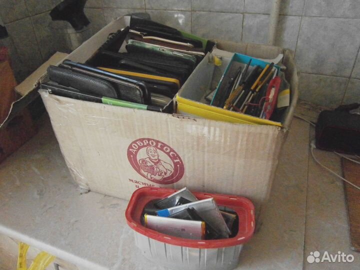 Телефоны, планшеты на запчасти