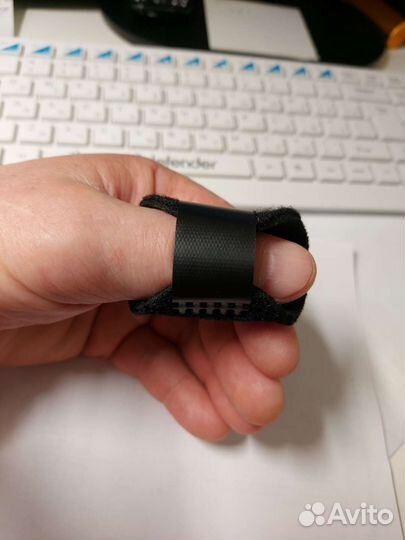 Тутор, ортез на палец руки