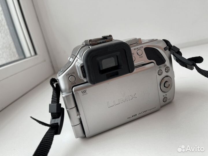 Продам фотоаппарат Panasonic Lumix DMC-G5X