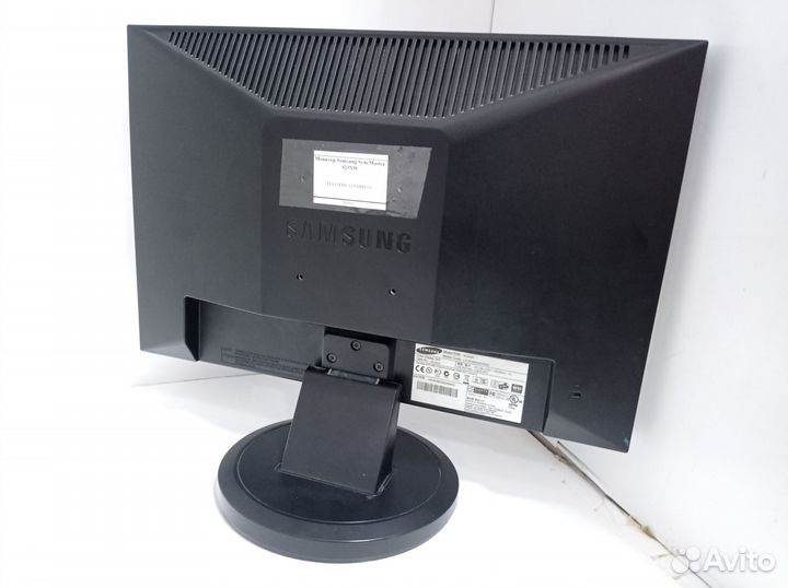 Монитор Samsung SyncMaster 923NW
