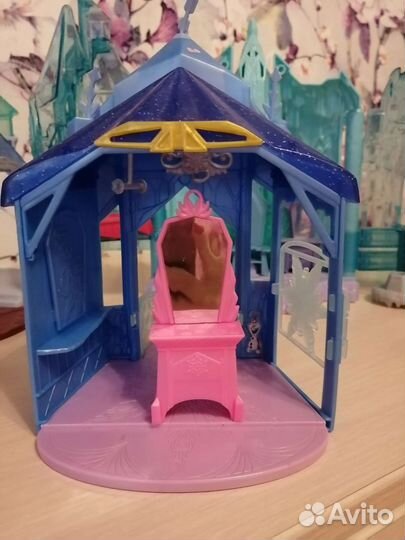 Домик и беседки Анны и Эльзы 