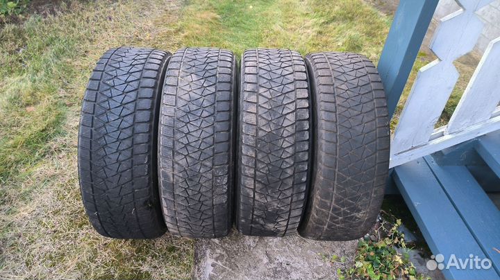 Bridgestone Blizzak DM-V2 215/65 R16 98S