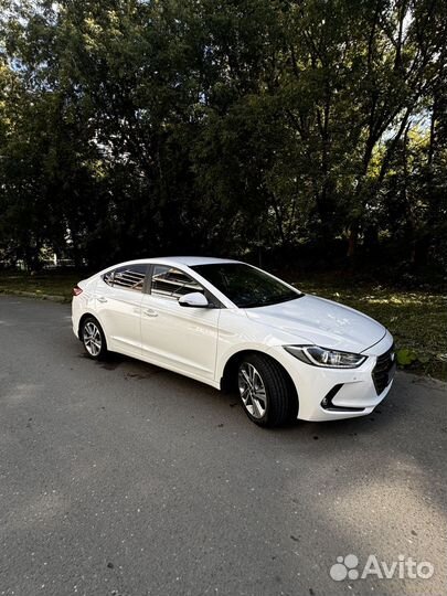 Hyundai Elantra 2.0 AT, 2016, 132 800 км