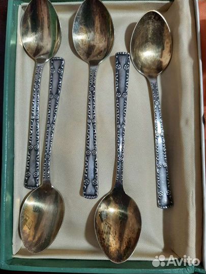 Набор ложек мельхиор с позолотой и набор десертный