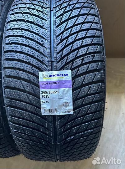 Michelin Pilot Alpin 5 SUV 265/35 R21