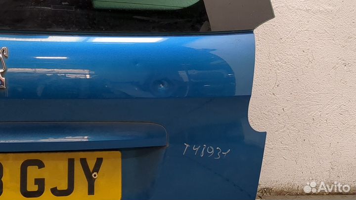 Крышка багажника Peugeot 207