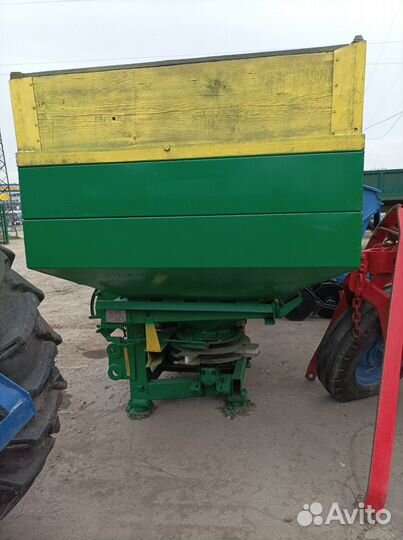 Разбрасыватель удобрений, 2013