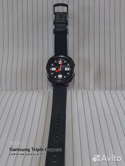 Умные часы samsung galaxy gear sport smr600