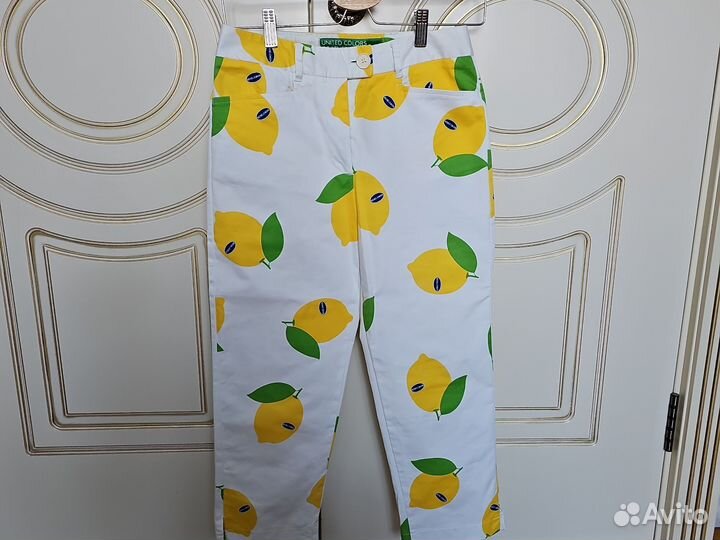 Яркие летние брюки-капри