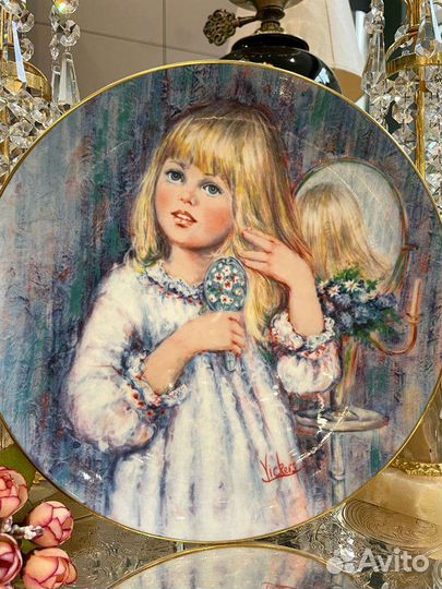 Тарелка Расцвет Сюзанны: Дневной сон Wedgwood