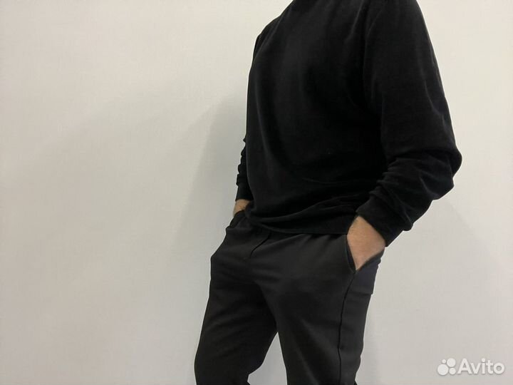 Черный велюровый свитшот COS