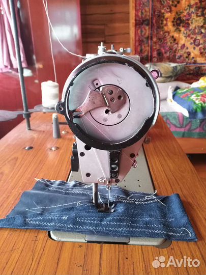 Швейная машинка производства Япония