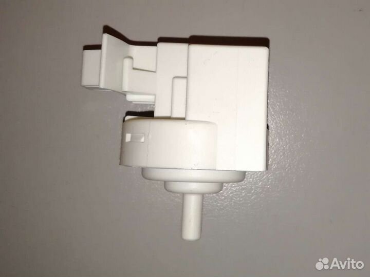 Датчик уровня воды (прессостат) Indesit