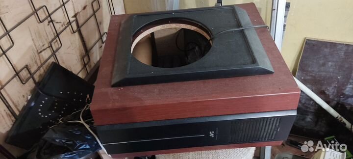 Виниловый проигрыватель и др