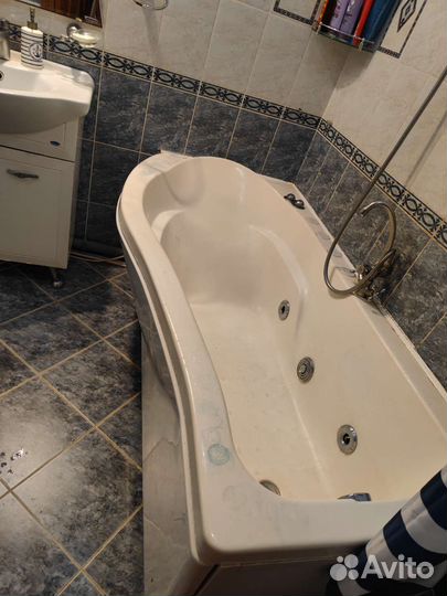 Ванна джакузи бу