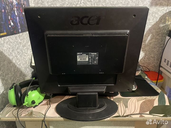 Мониторы Acer и Samsung