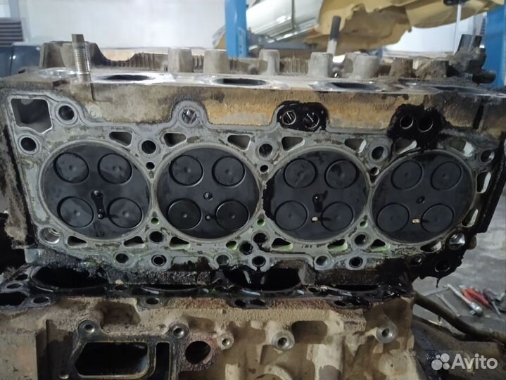 Разобранный мотор Ниссан навара d40