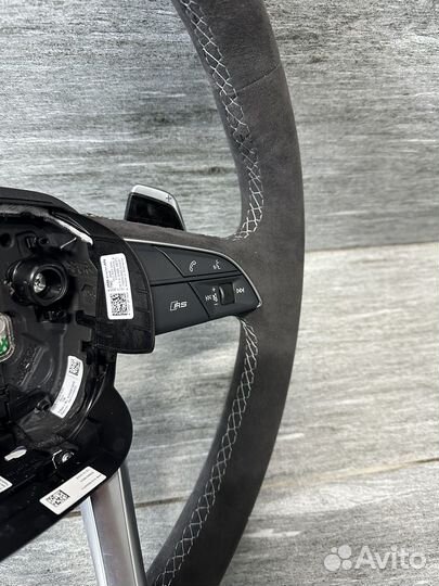 Новый руль Audi RSQ8