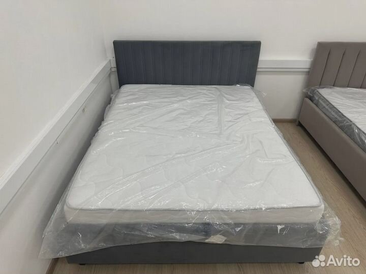 Матрас 140 на 190 новый