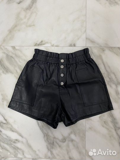 Шорты женские кожаные черные