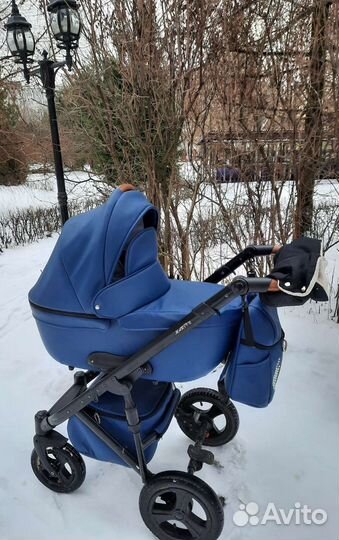 Коляска 3 в 1 Nastella Martin эко-кожа