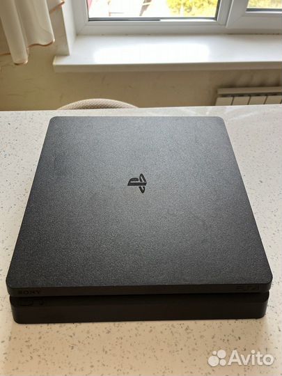 Sony playstation 4 slim