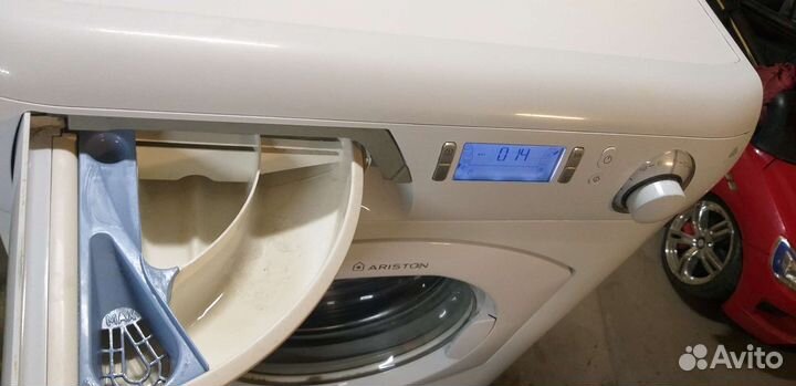 Стиральная машина Ariston Италия